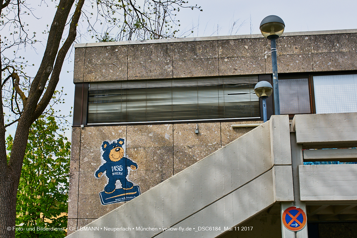 21.03.2017 - Abrissbaustelle Quiddezentrum in Neuperlach